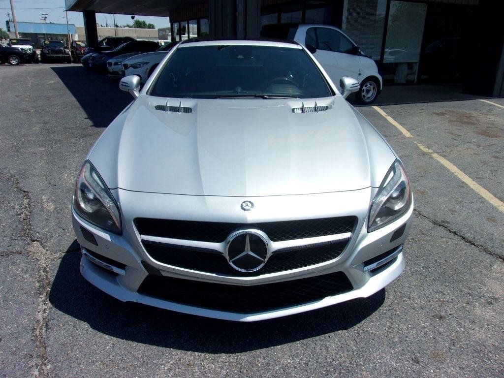 Used 2016 Mercedes-Benz SL 400 w/ Premium I Package image 4