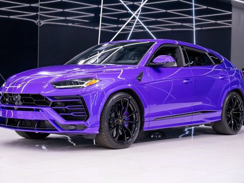 Used 2022 Lamborghini Urus AWD/4WD image 3