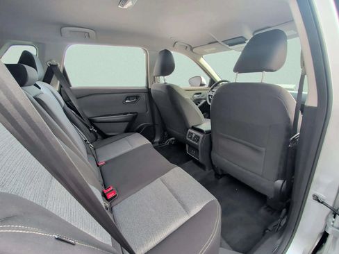 Used 2023 Nissan Rogue SV AWD/4WD image 25