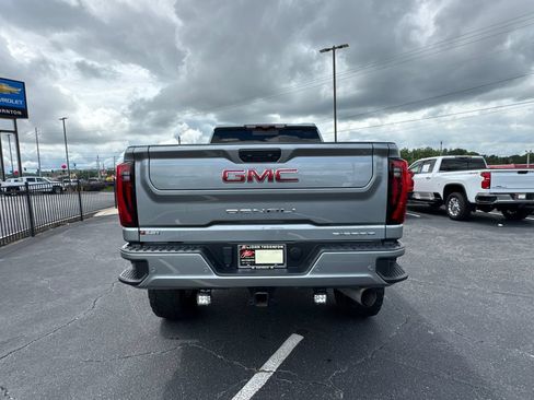 Used 2024 GMC Sierra 2500 Denali w/ Denali Reserve Package AWD/4WD image 7