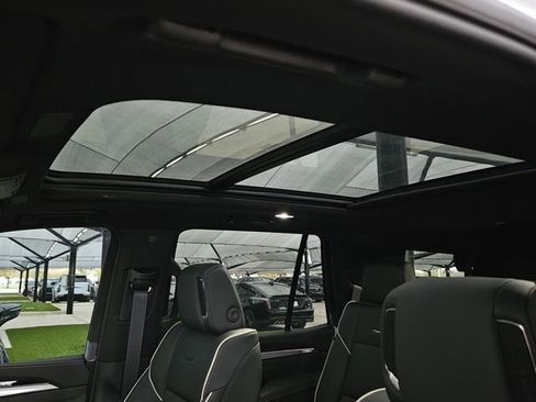 New 2026 Cadillac Escalade Sport w/ LPO, ONYX Package image 9