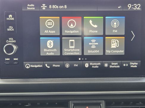 Certified 2025 Honda Pilot Touring image 13