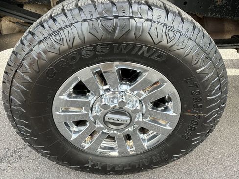 Used 2018 Ford F250 XLT AWD/4WD image 5