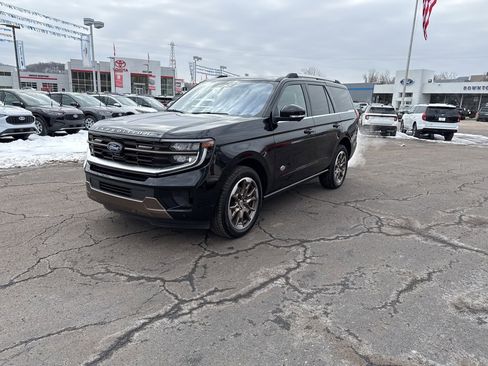 New 2025 Ford Expedition King Ranch image 7