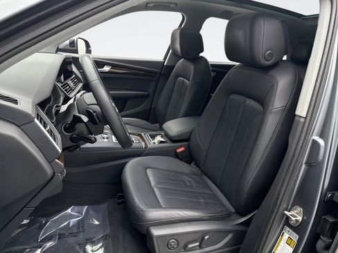 Used 2018 Audi Q5 2.0T Premium Plus w/ Premium Plus Package image 11