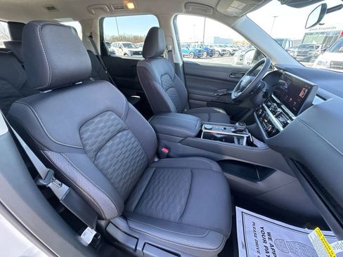 New 2026 Nissan Pathfinder SV AWD/4WD image 25