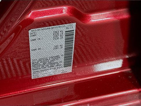 Used 2023 Nissan Altima 2.5 SV w/ SV Premium Package image 12