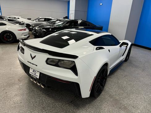 Used 2019 Chevrolet Corvette Z06 RWD image 36