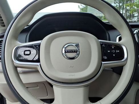 Certified 2025 Volvo XC90 B6 Plus w/ Protection Package Premier AWD/4WD image 29