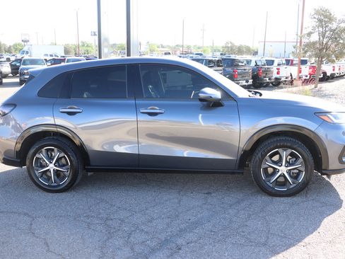 Used 2023 Honda HR-V EX-L image 8