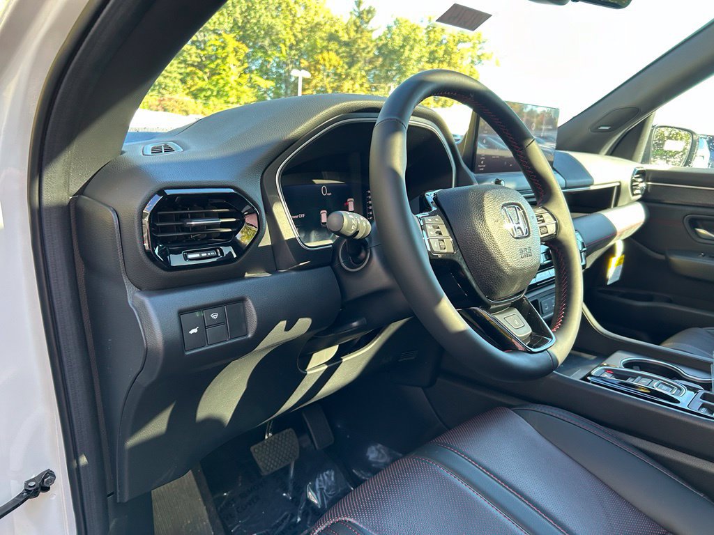 New 2026 Honda Pilot Black Edition image 11