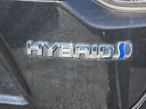 Used 2020 Toyota Corolla LE image 25