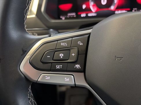 Certified 2023 Volkswagen Tiguan SE R-Line FWD image 19