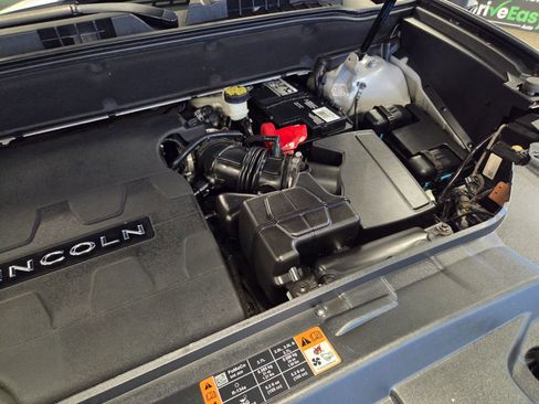 Used 2017 Lincoln MKX Reserve w/ Driver Assistance Package image 76