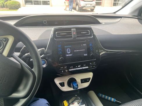Used 2016 Toyota Prius Two FWD image 10