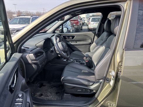 Used 2025 Subaru Forester Limited w/ Protection Package (1PH) image 17