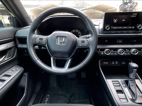Used 2025 Honda CR-V Sport image 9