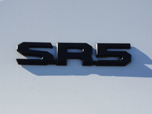 Used 2022 Toyota Tundra SR5 w/ TRD Off-Road Package image 17