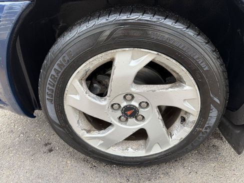 Used 2005 Pontiac Vibe AWD w/ Power Group Value Package image 10