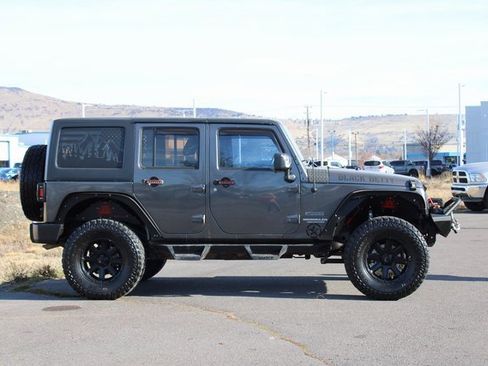 Used 2016 Jeep Wrangler Unlimited Sport image 7