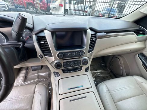 Used 2019 GMC Yukon XL Denali image 26