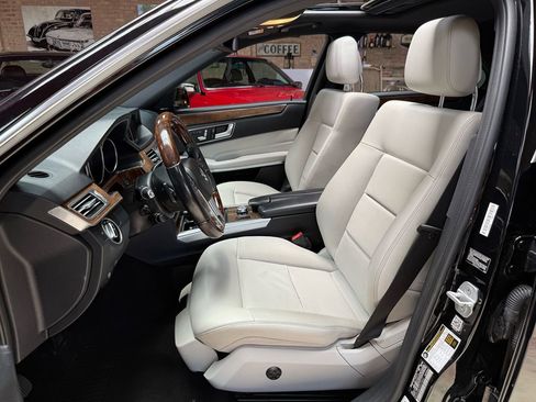 Used 2014 Mercedes-Benz E 350 4MATIC Sedan w/ Premium 1 Package image 25