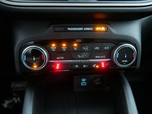 Used 2022 Ford Escape SE w/ Convenience Package image 22