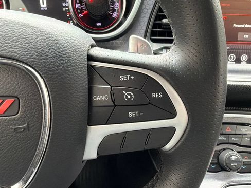 Used 2017 Dodge Challenger R/T Scat Pack RWD image 79