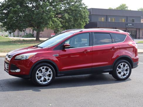 Used 2016 Ford Escape Titanium w/ Equipment Group 301A AWD/4WD image 10