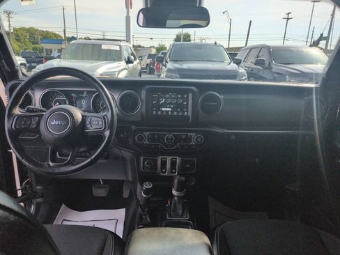 Used 2021 Jeep Wrangler Sport AWD/4WD image 12
