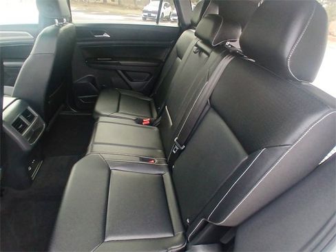 Used 2020 Volkswagen Atlas Cross Sport SE image 22