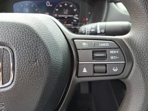 Used 2025 Honda Accord SE image 19