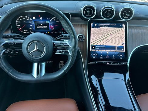 Used 2023 Mercedes-Benz GLC 300 image 16
