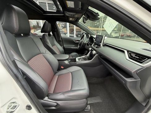 Used 2022 Toyota RAV4 XSE w/ Weather Package image 11