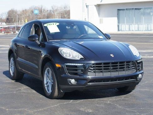 Used 2017 Porsche Macan image 20