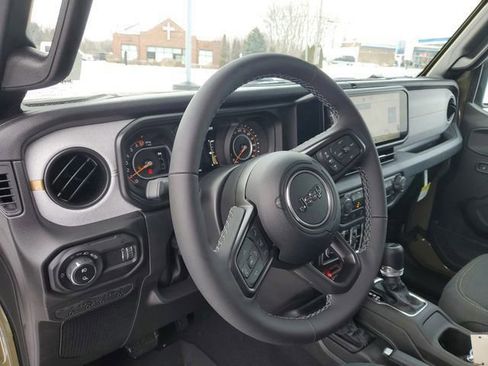 New 2026 Jeep Gladiator Sport AWD/4WD image 9