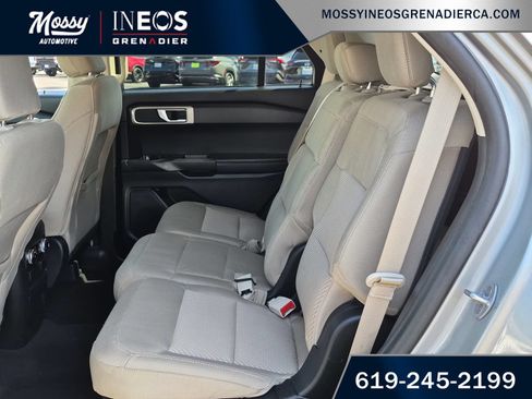 Used 2023 Ford Explorer 2WD image 15