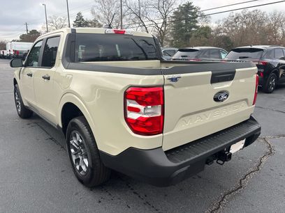 New 2025 Ford Maverick XLT w/ Equipment Group 302A