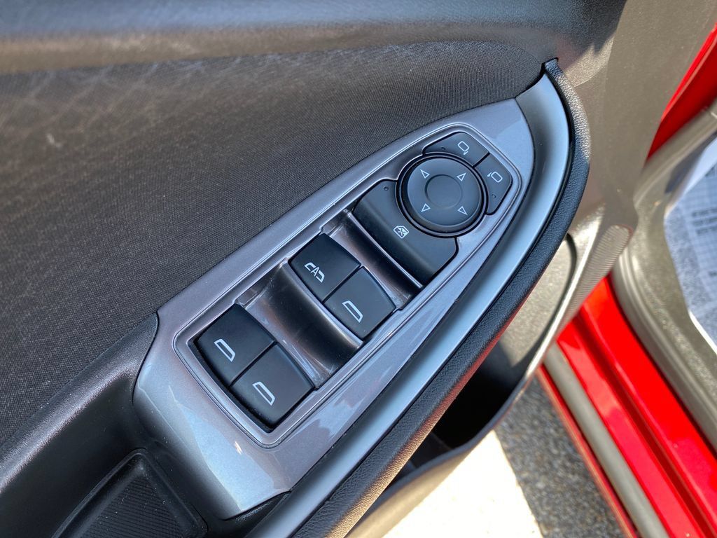 Used 2025 Chevrolet Malibu LT FWD image 12