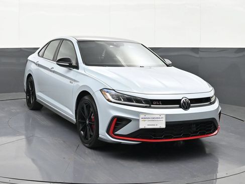 Used 2026 Volkswagen Jetta GLI Autobahn FWD image 7