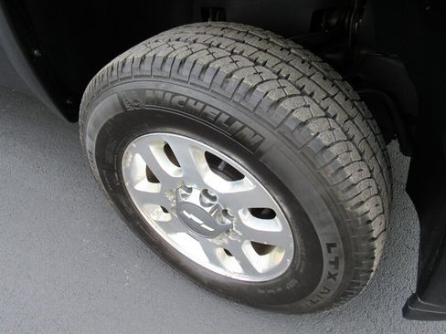 Used 2013 Chevrolet Silverado 2500 LT w/ Interior Plus Package AWD/4WD image 15