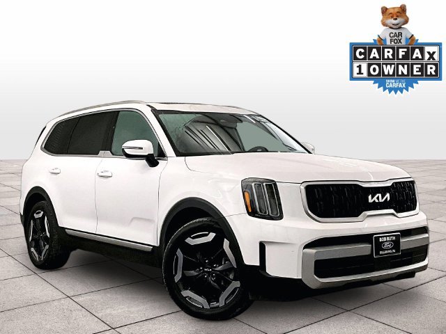 Used 2024 Kia Telluride EX w/ EX Captain's Chair Package AWD/4WD image 2