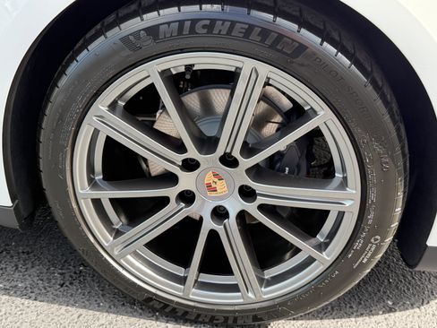 New 2026 Porsche Panamera 4 image 8