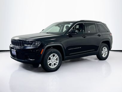 Used 2023 Jeep Grand Cherokee Laredo