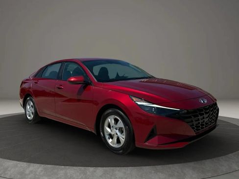 Used 2023 Hyundai Elantra SE FWD image 1
