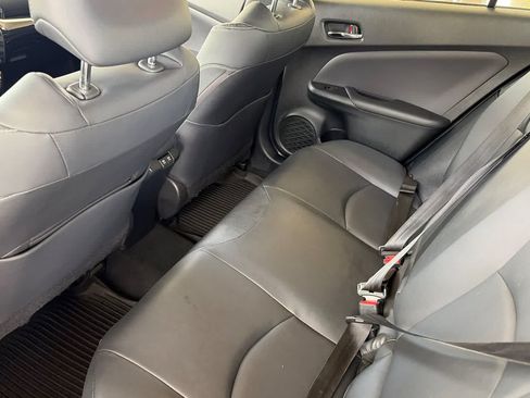 Used 2021 Toyota Prius Prime Limited FWD image 4