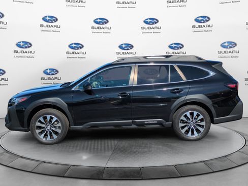 Used 2023 Subaru Outback Limited AWD/4WD image 3