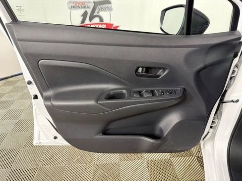 Used 2024 Nissan Versa S FWD image 10