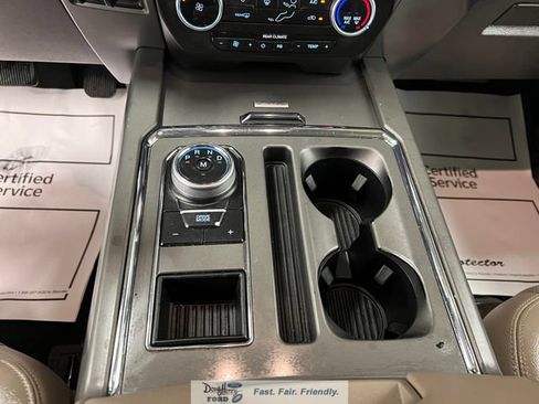 Used 2018 Ford Expedition XLT RWD image 49