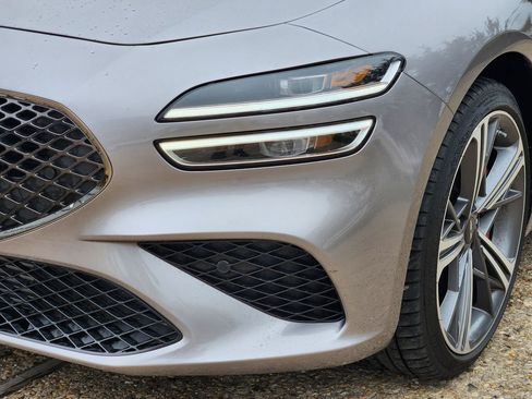 Used 2025 Genesis G70 3.3T Advanced w/ Sport Prestige Package image 8